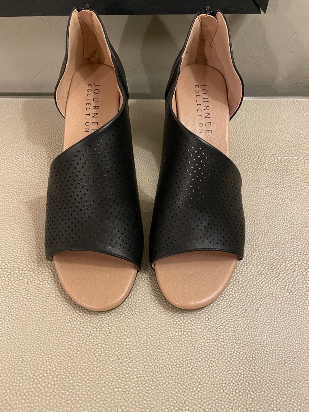NEW Journey Collection Aretha Peep Toe Wedge